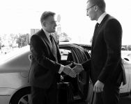 BUSINESS TAXI Olkusz, pożegnanie gościa.